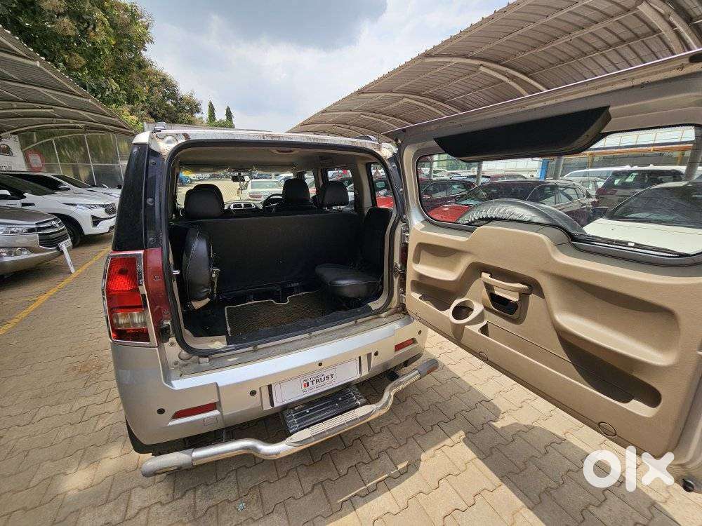 Mahindra Tuv 300 T8, 2016, Diesel