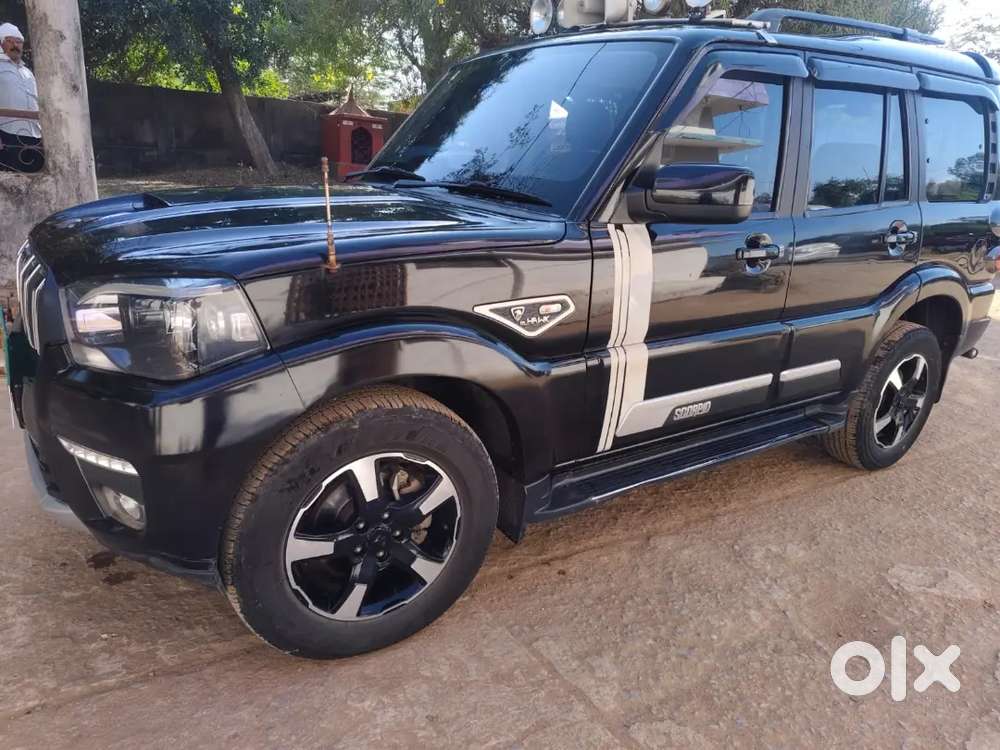 Mahindra Scorpio Classic 2023