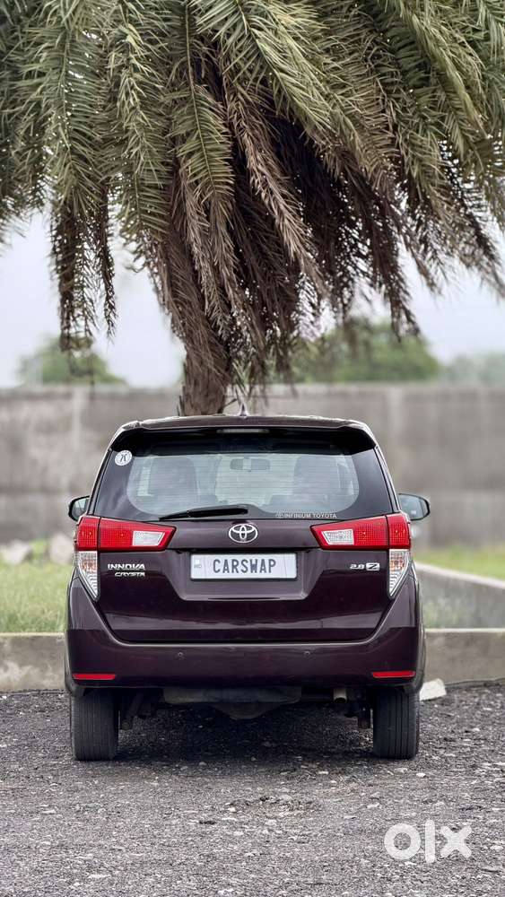 Toyota Innova Crysta 2.8 Zx At 7 Seater, 2016, Diesel