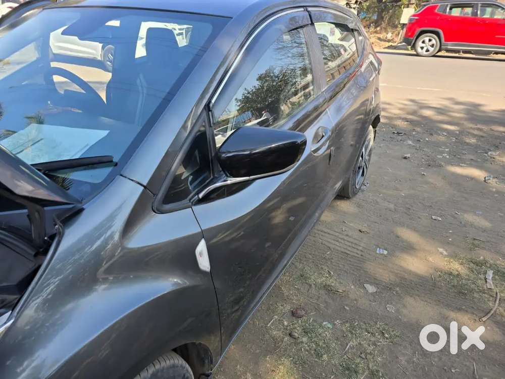 Tata Altroz 2024 Cng & Hybrids 40000 Km Driven