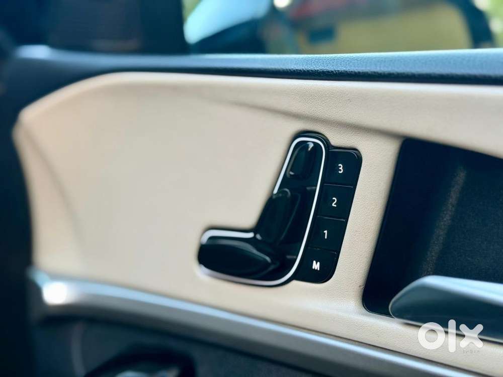 Mahindra Xuv700 2.2 Ax 7 Diesel Mt Str, 2023, Diesel