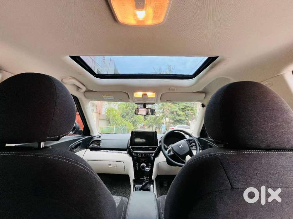 Mahindra Xuv 3xo, 2025, Petrol