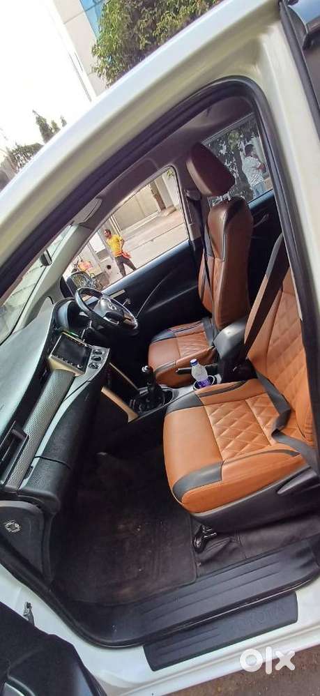 Toyota Innova Crysta 2.4 G Mt, 2023, Diesel