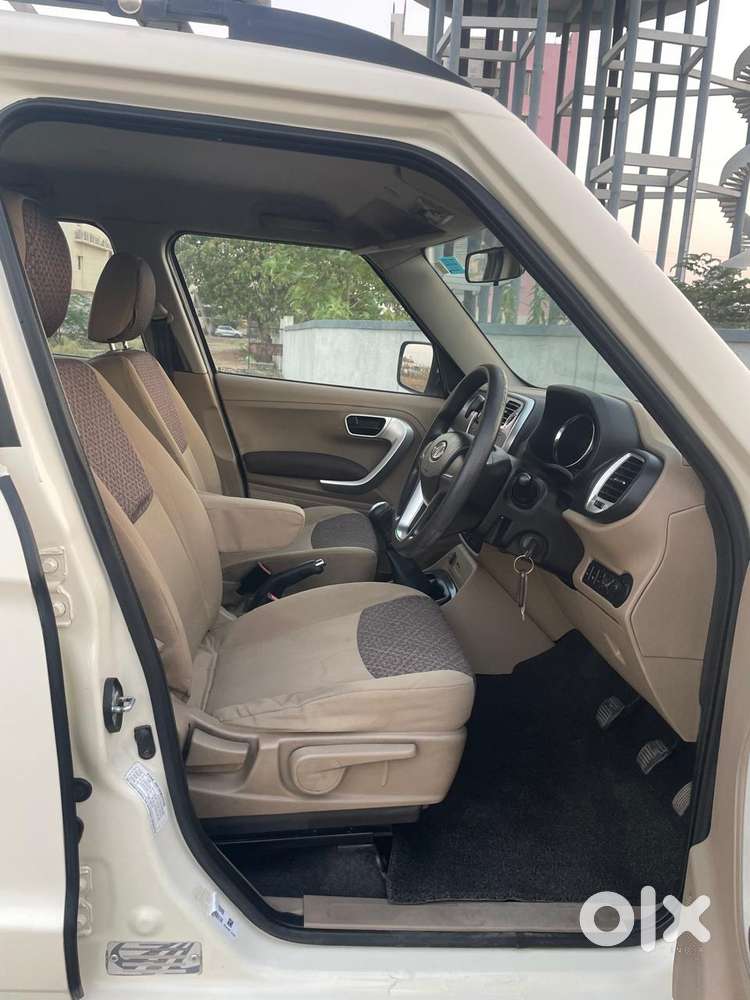 Mahindra Tuv 300 Mhawk100 T8, 2016, Diesel