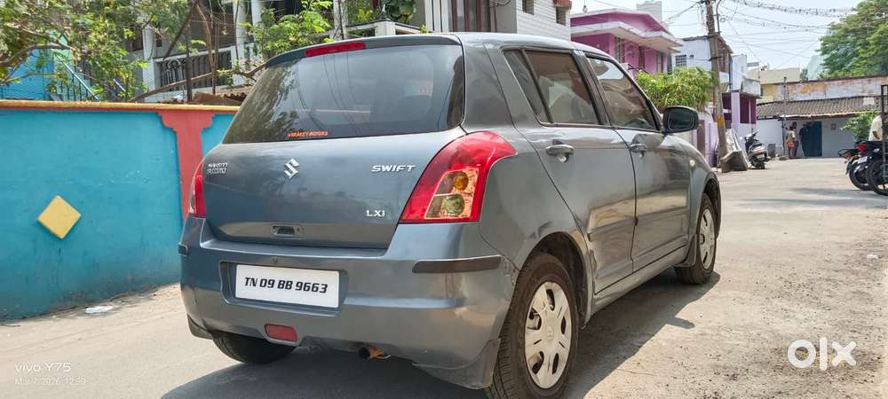 Maruti Suzuki Swift Lxi Option, 2009, Petrol