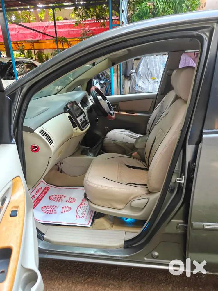 Toyota Innova 2011 2.5 V Diseal