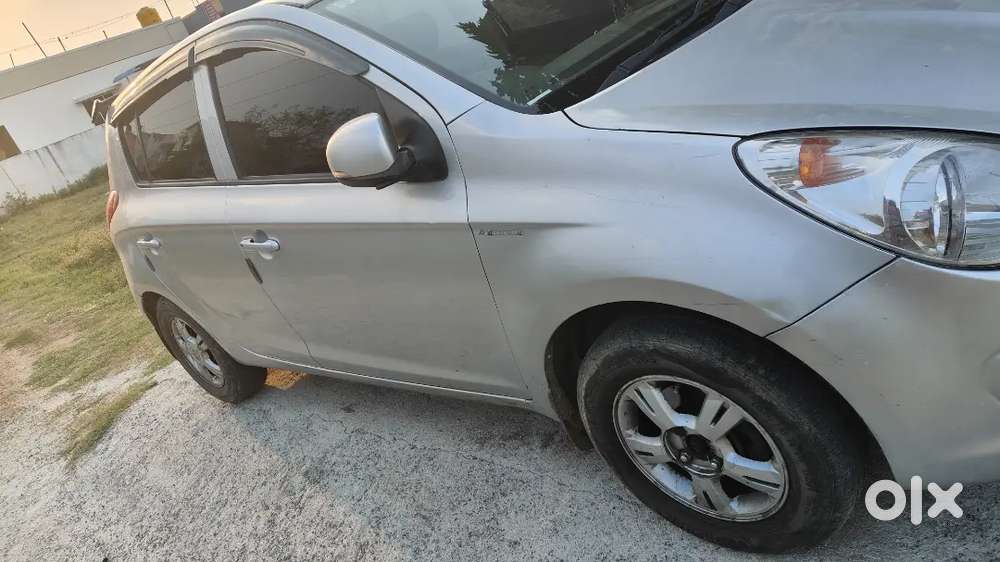 Hyundai I20 2010 Petrol 850000 Km Driven