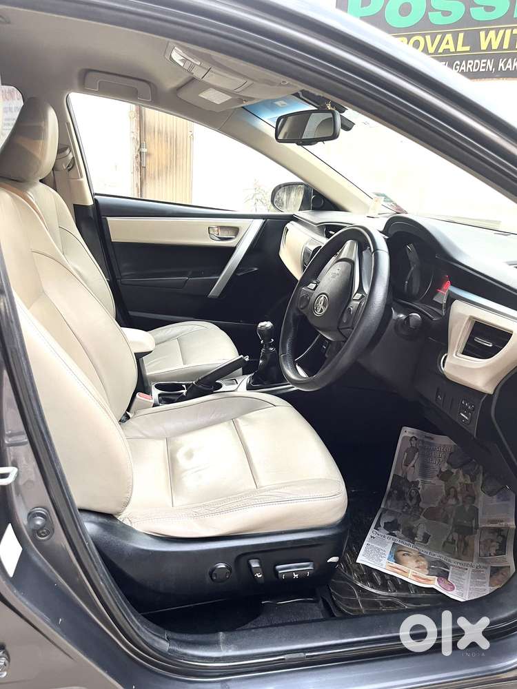Toyota Corolla Altis Gl Mt, 2015, Petrol
