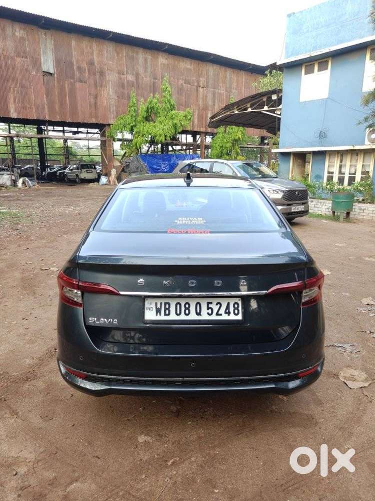 Skoda Slavia 1.0 Ambition Tsi, 2023, Petrol