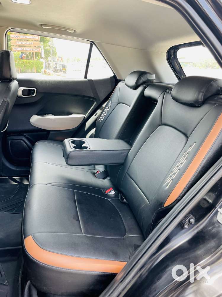 Hyundai Venue Sx Mt, 2023, Diesel