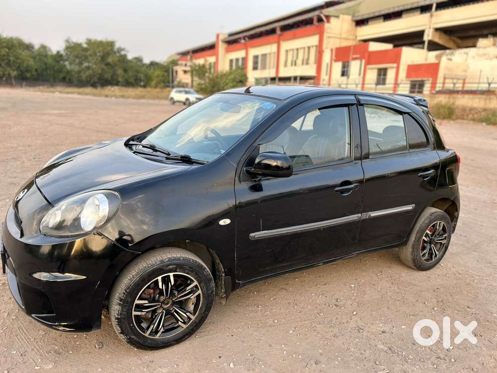 Nissan Micra Active Xv, 2016, Petrol