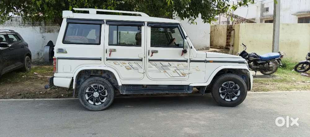 Mahindra Bolero Neo Plus 2017