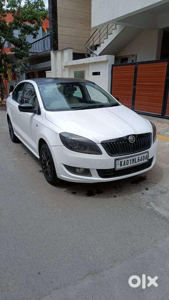 Skoda Rapid 1.6 Mpi At Elegance, 2014, Petrol