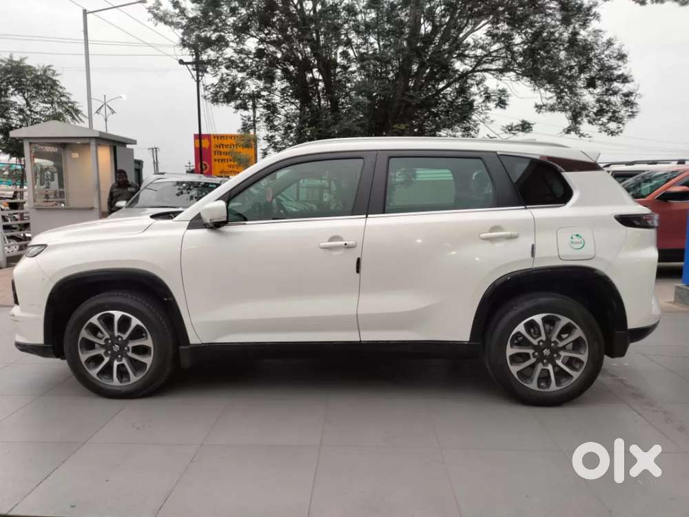 Maruti Suzuki Grand Vitara 1.5 Alpha Plus Intelligent Hybrid Ecvt, 2..