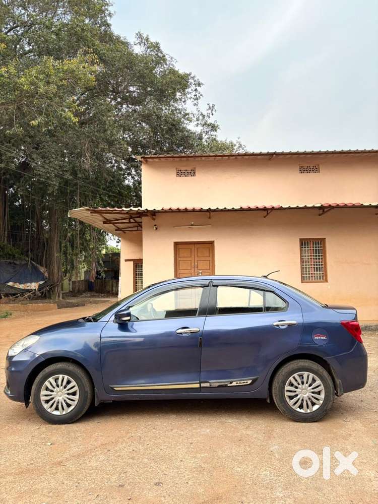 Maruti Suzuki Swift Dzire 1.3 Vxi, 2022, Petrol