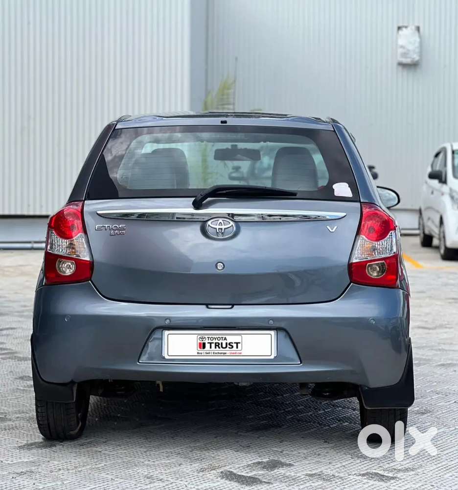 Toyota Etios Liva 2013 Petrol 42000 Km Driven