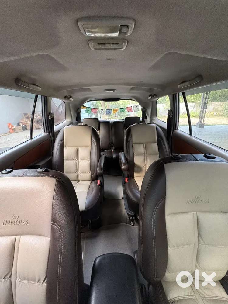 Innova Captain Seats Diesel