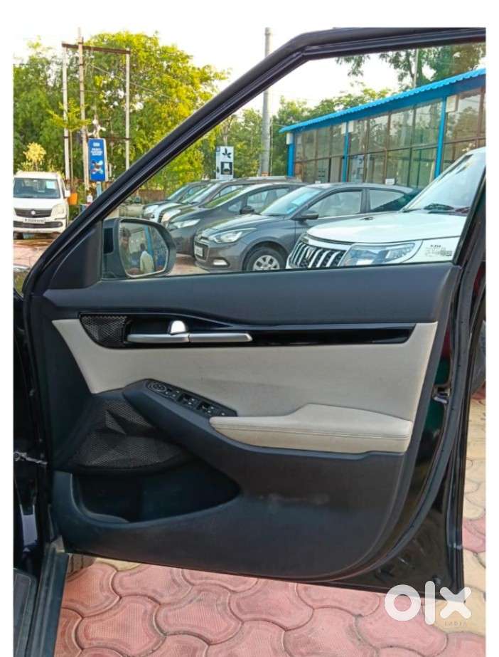 Kia Seltos Htx 1.5 Petrol Mt, 2022, Petrol