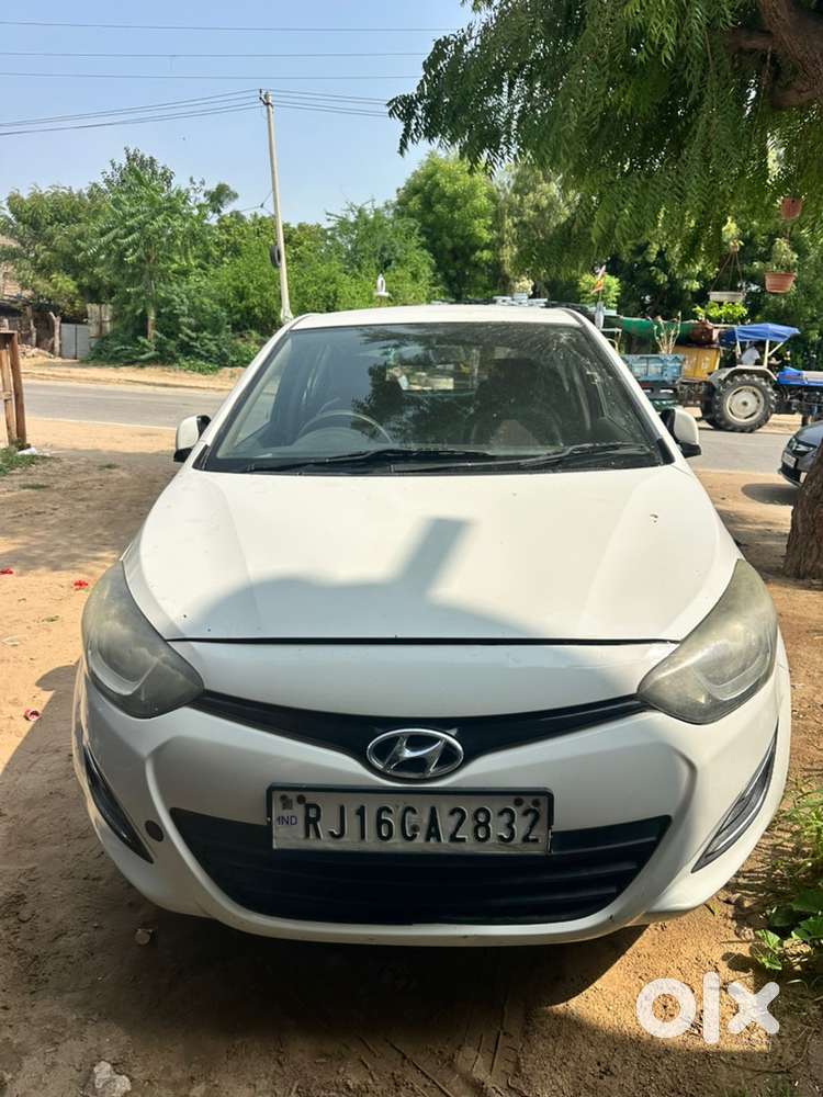 Hyundai I20 Petrol 180000 Km Driven