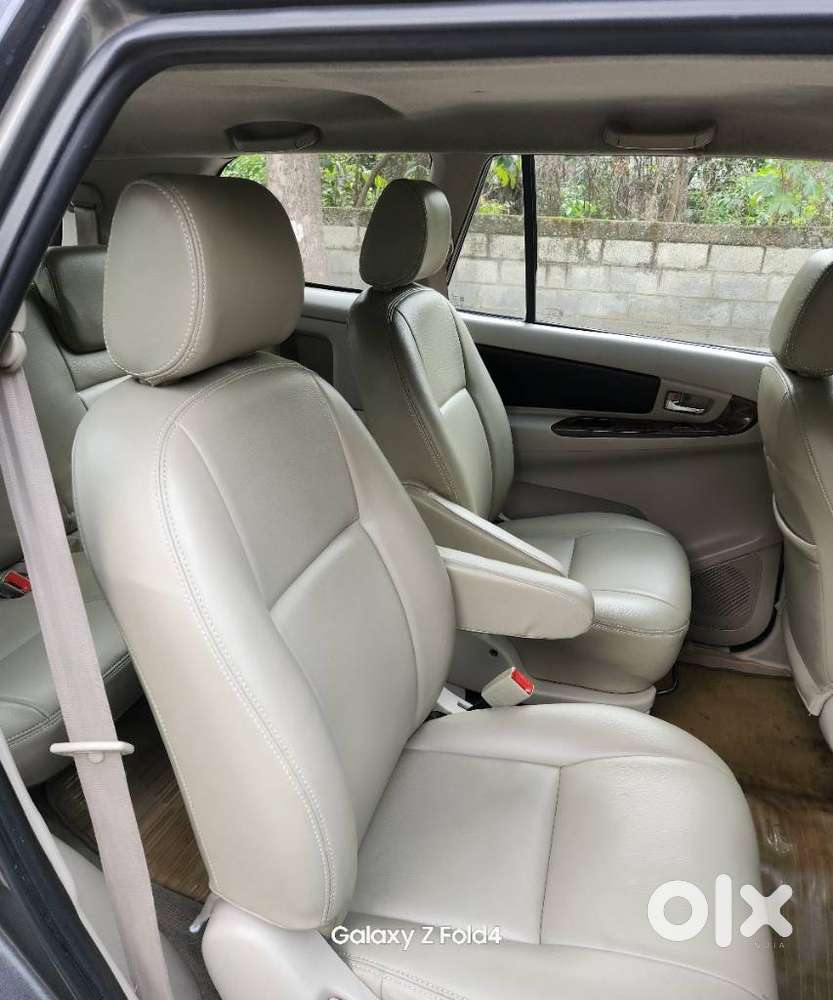Toyota Innova 2.5 Vx 7 Str, 2014, Diesel