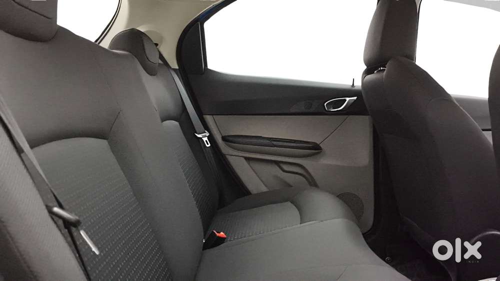 Tata Tiago 1.2 Revotron Xza, 2017, Petrol