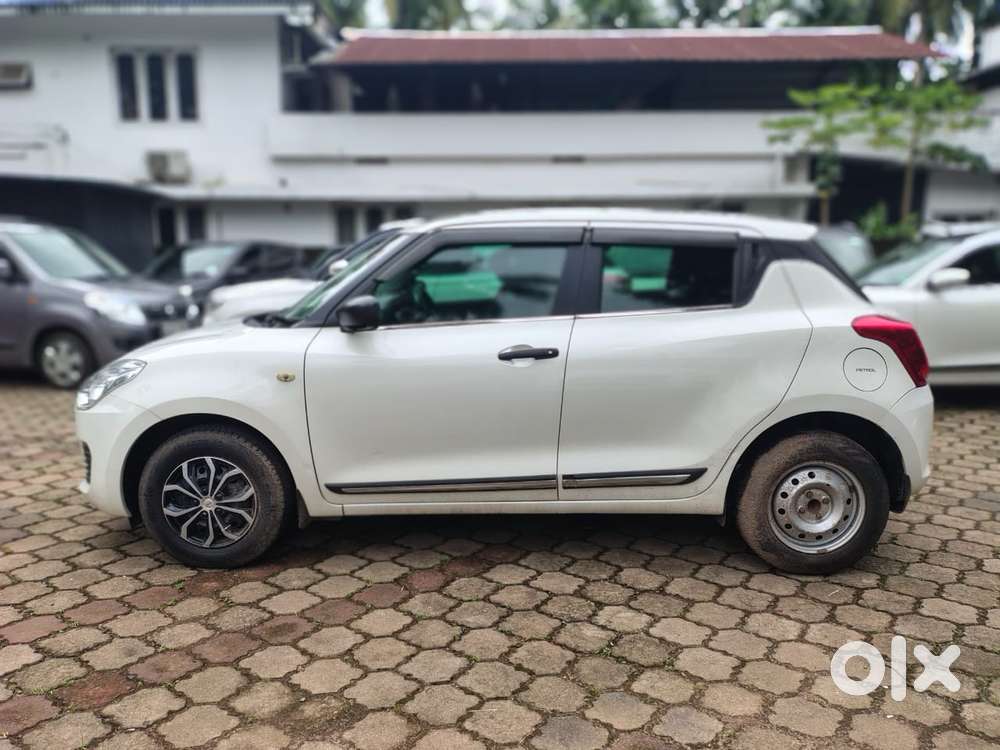 Maruti Suzuki Swift Lxi, 2018, Petrol