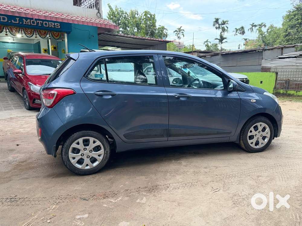 Hyundai Grand I10 Sportz, 2014, Petrol
