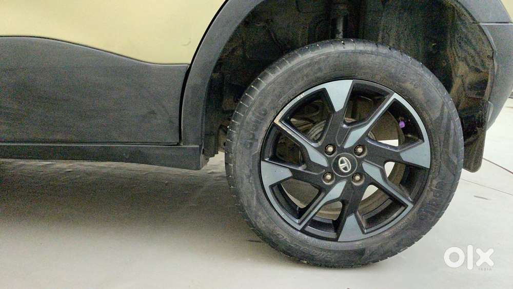 Tata Punch 1.2 Revotron Creative Amt Kaziranga Edition, 2022, Petrol