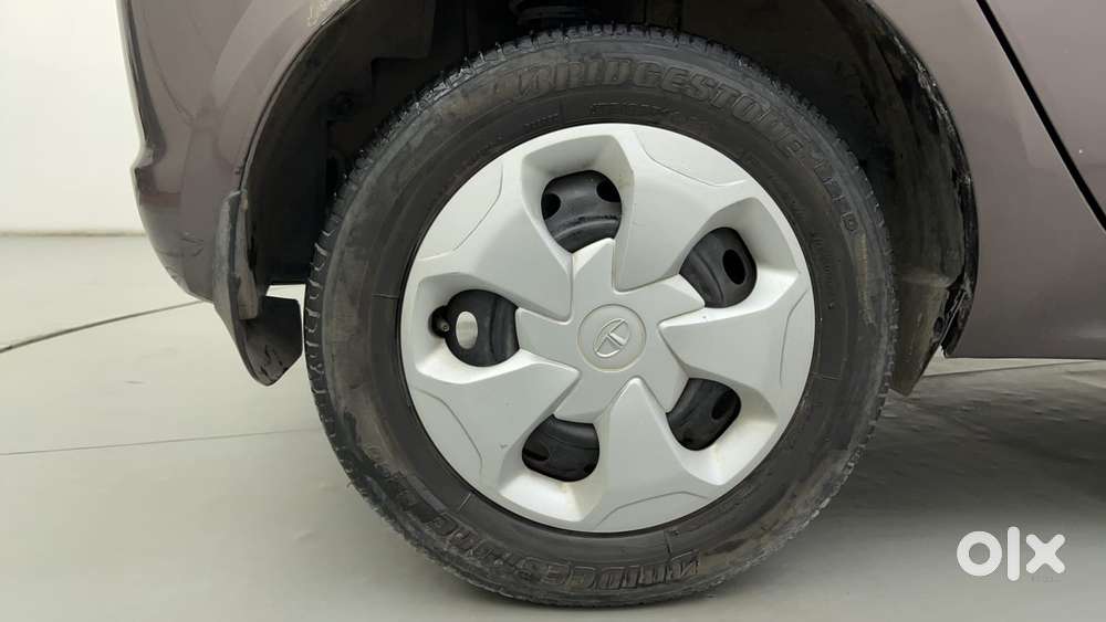 Tata Tiago 1.2 Revotron Xt, 2017, Petrol