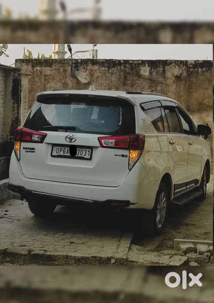 Toyota Innova Crysta 2018 Diesel Well Maintained
