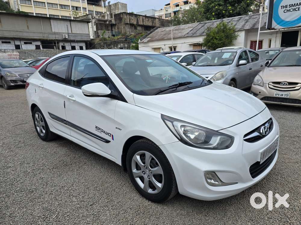 Hyundai Fluidic Verna 1.6 Vtvt S, 2012, Petrol