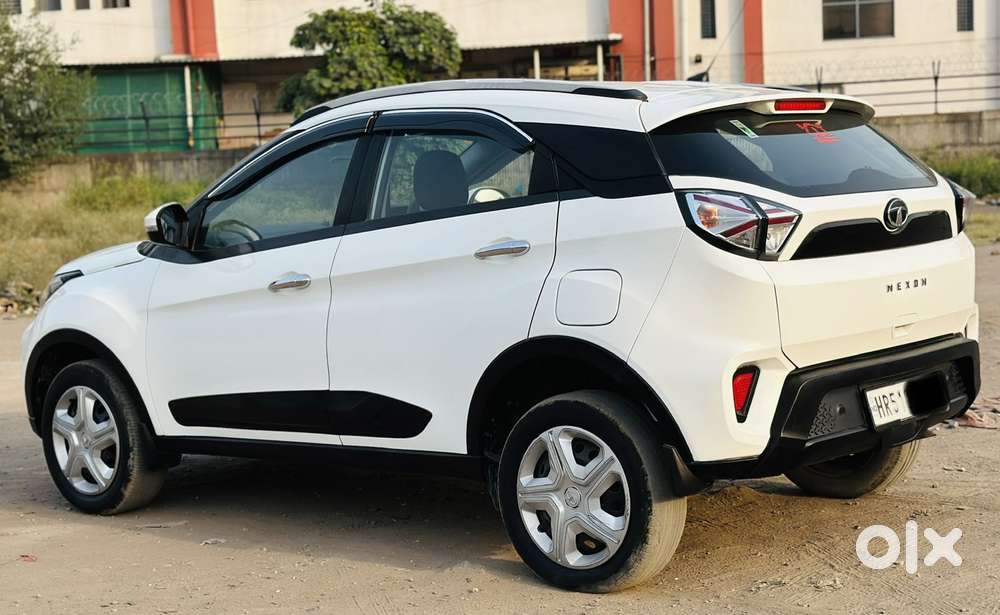 Tata Nexon 1.2 Revotron Xm (s), 2023, Diesel