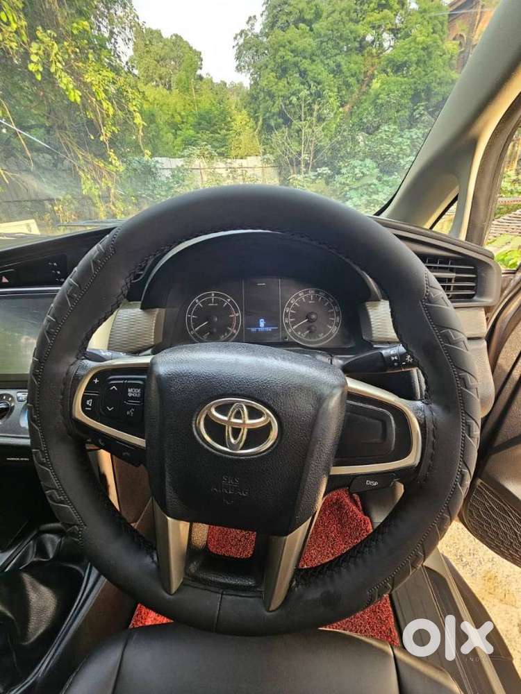 Toyota Innova Crysta 2.4 G Mt 8s, 2022, Diesel