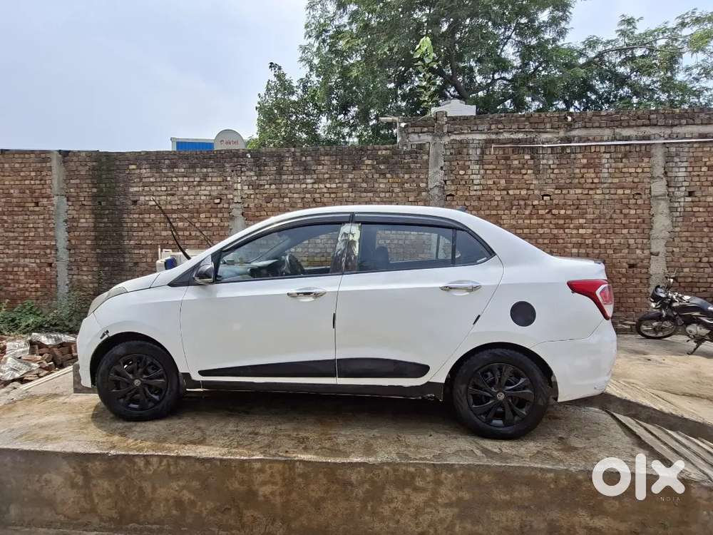 2015 Hyundai Xcent 1.2 पेट्रोल कार