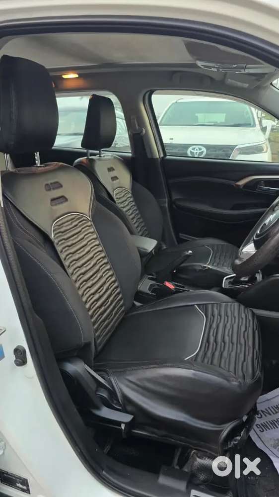 Maruti Suzuki Grand Vitara 2022 Petrol Well Maintained