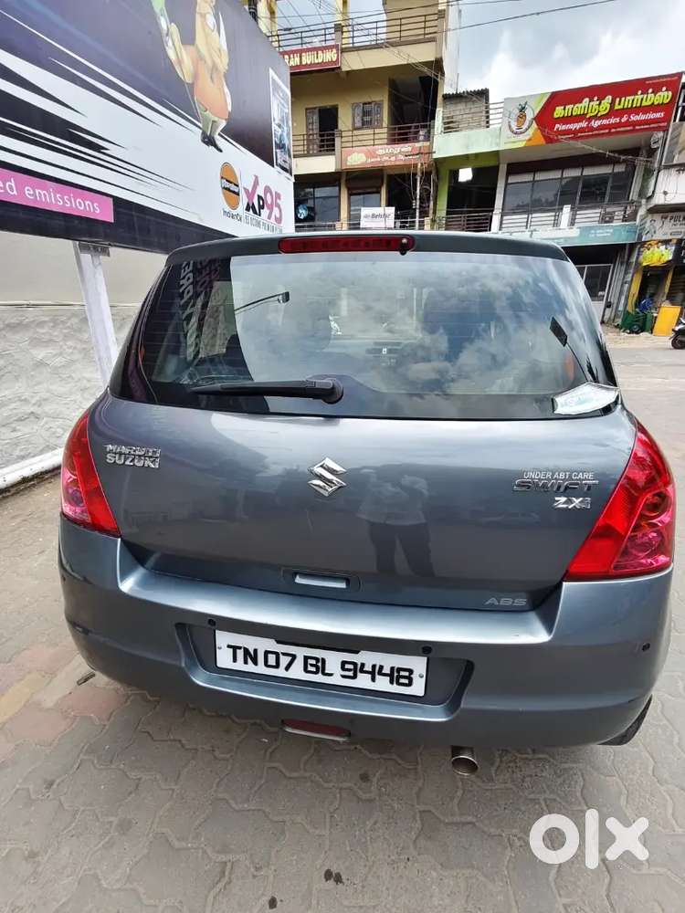 Maruti Suzuki Swift 2011 Petrol Manual