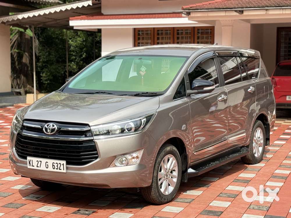 Toyota Innova Crysta 2.4 Vx Mt 8s, 2017, Diesel