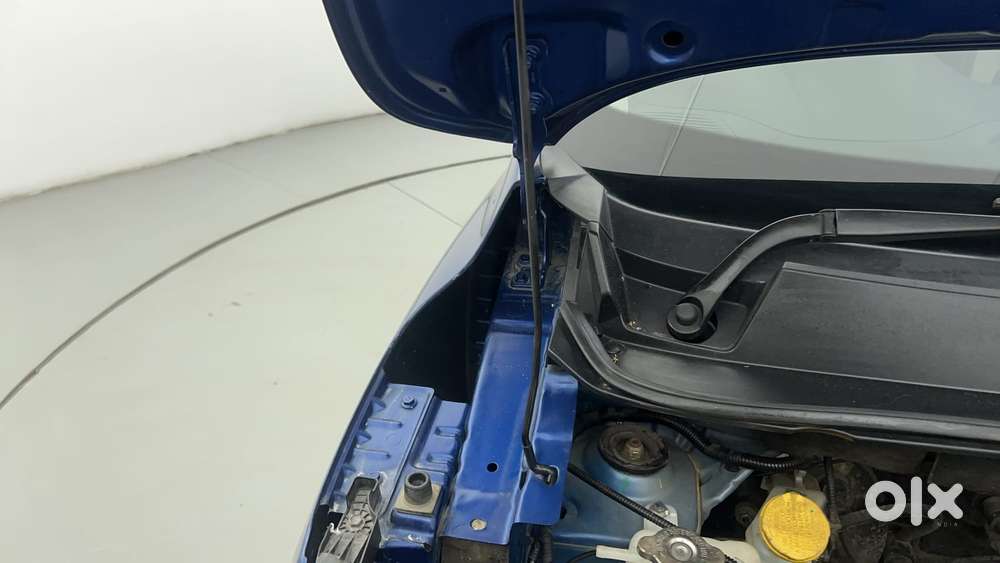 Renault Triber Rxz, 2021, Petrol