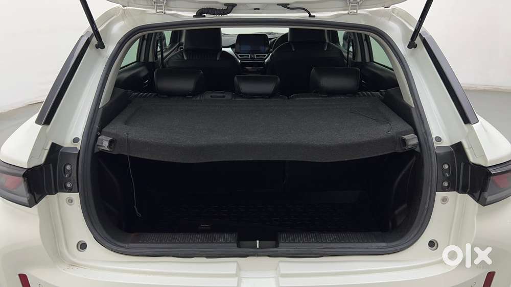 Maruti Suzuki Fronx Alpha 1.0l Turbo 6 At, 2023, Petrol