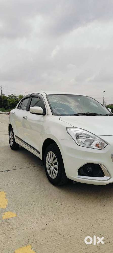 Maruti Suzuki Dzire 1.2 Vxi, 2023, Petrol