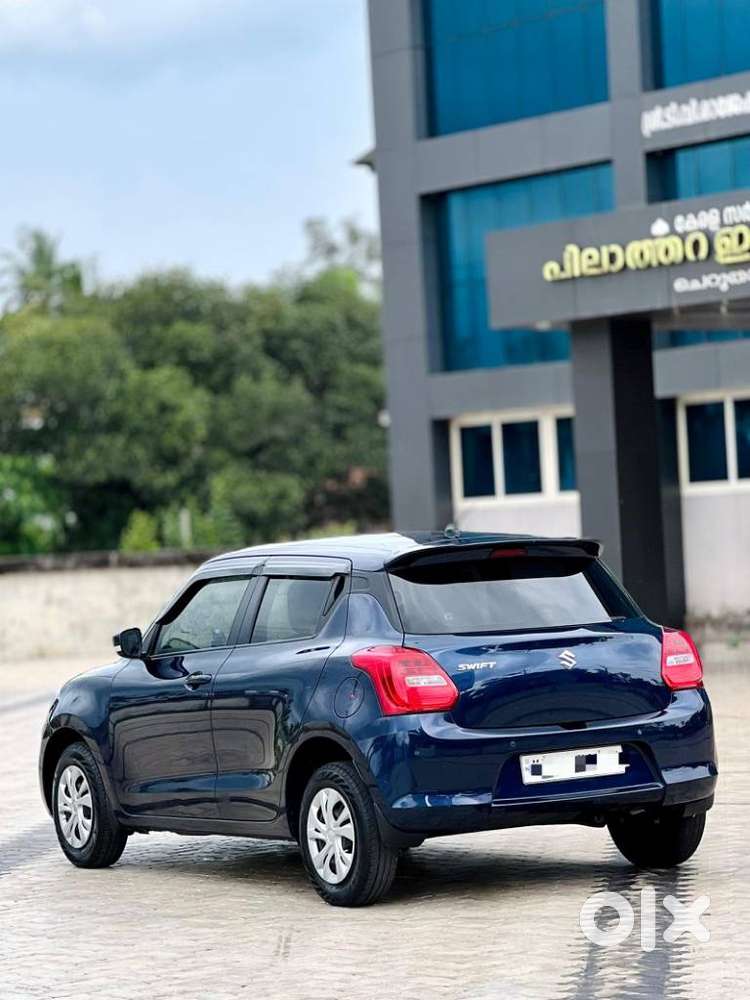 Maruti Suzuki Swift 1.2 Vxi (o), 2023, Petrol