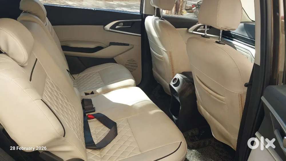 Kia Carens 2022 Petrol 180000 Km Driven