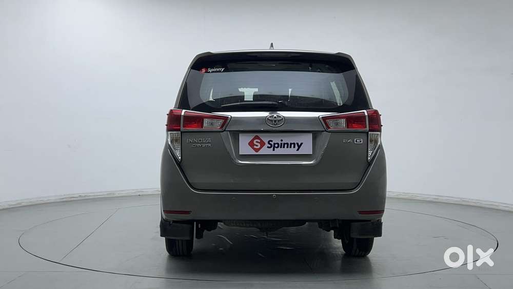 Toyota Innova Crysta 2.4 G Mt 8s, 2016, Diesel
