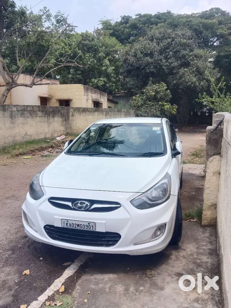 Hyundai Verna 2012