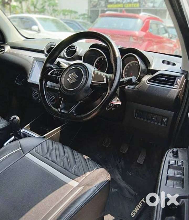 Maruti Suzuki Swift Vxi + Manual, 2022, Petrol
