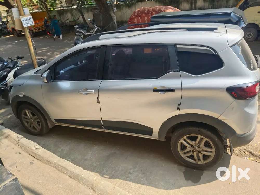 Renault Triber Rxz 2021 Petrol