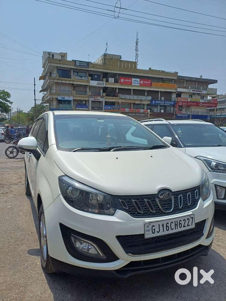 Mahindra Marazzo Diesel 2018