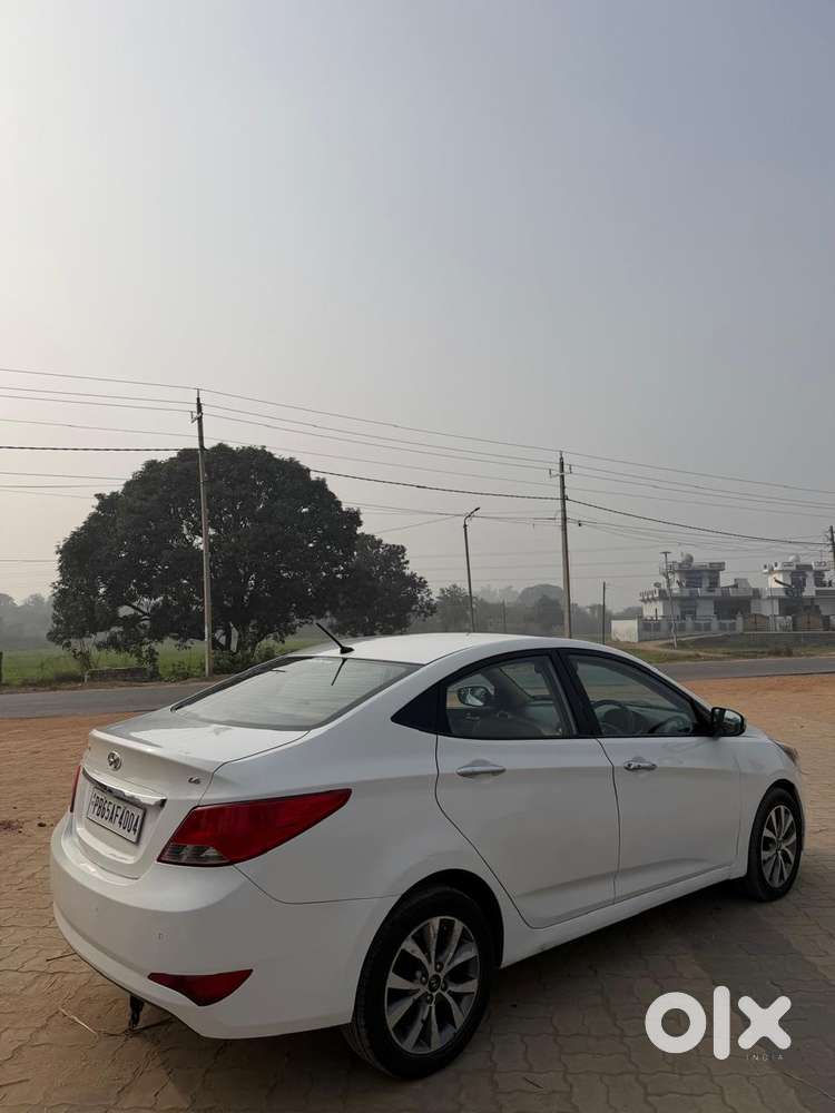 Hyundai Verna 1.6 Sx Crdi, 2015, Diesel