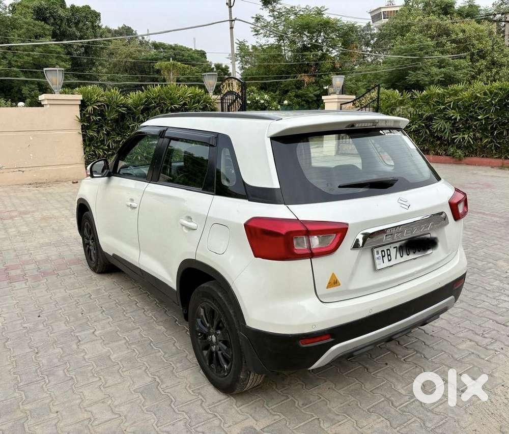 Maruti Suzuki Brezza 1.5 Zxi Smart Hybrid, 2021, Petrol