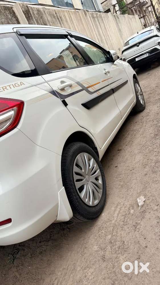 Maruti Suzuki Ertiga 2014 Petrol 99000 Km Driven